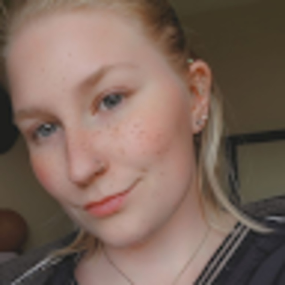 Meet your Posher, Sarah beth